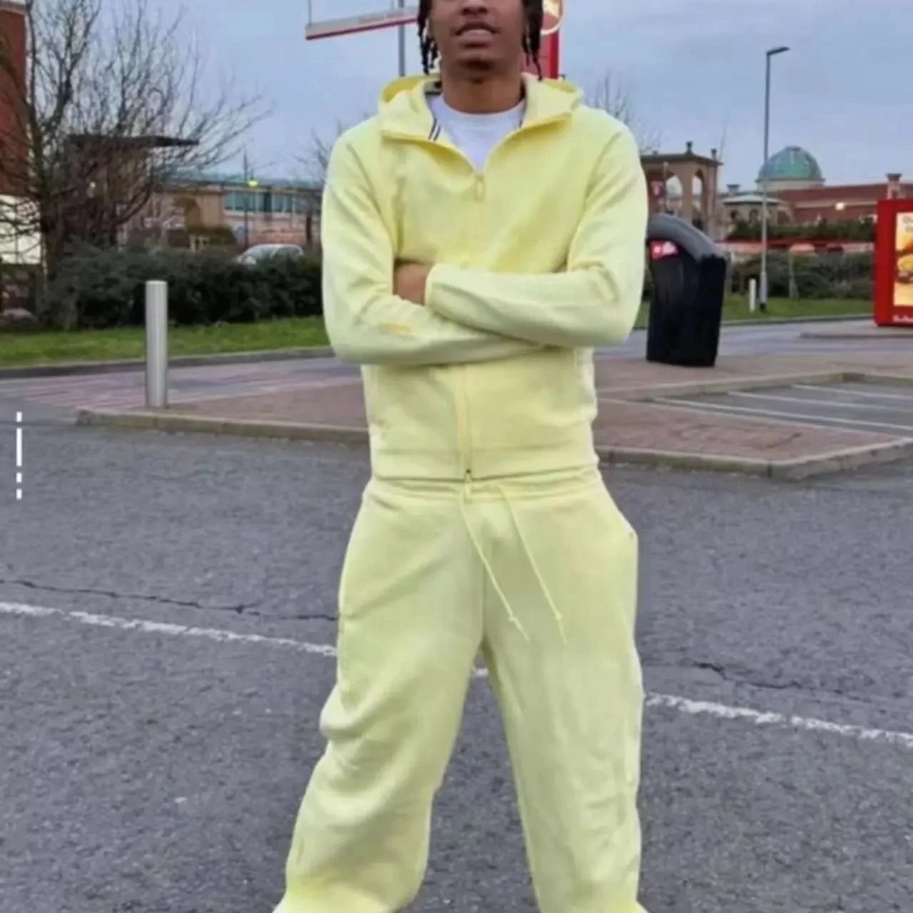 Nocta Tech Yellow Package